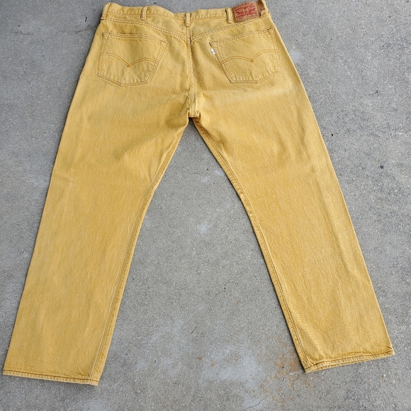 Levis 501 Mens 42x30 Jeans Button Fly Yellow Gold, White Oak Cone Denim Cotton. - Picture 3 of 14